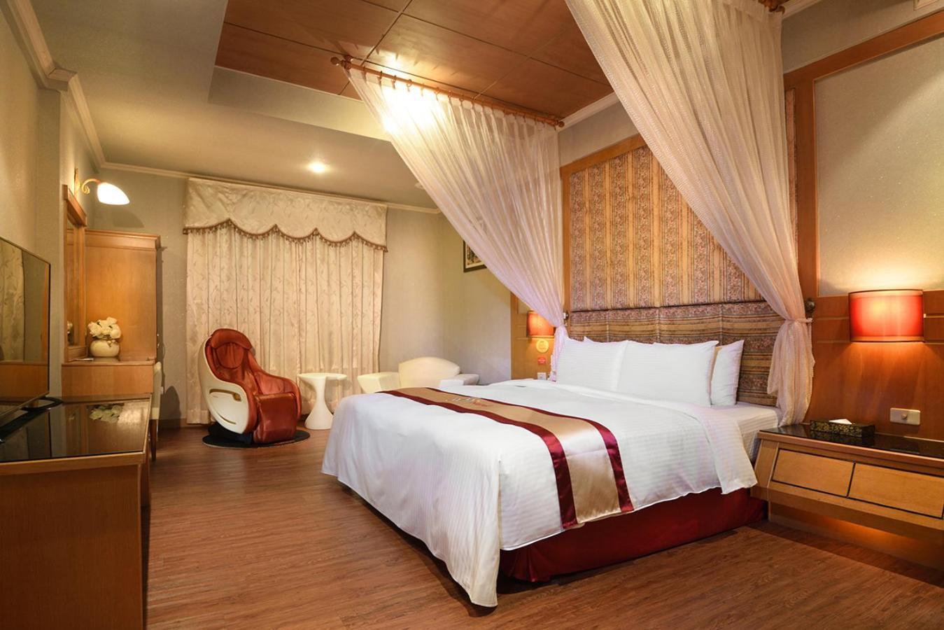 Natoli Motel Тайнань Екстер'єр фото